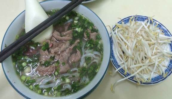 Top 10 quán phở Sài Gòn ngon cho buổi sáng đầy năng lượng - Top 07 Quán Phở Bò Ngon Nhất Tại TPHCM Top 10 quán phở Sài Gòn ngon cho buổi sáng đầy năng lượng