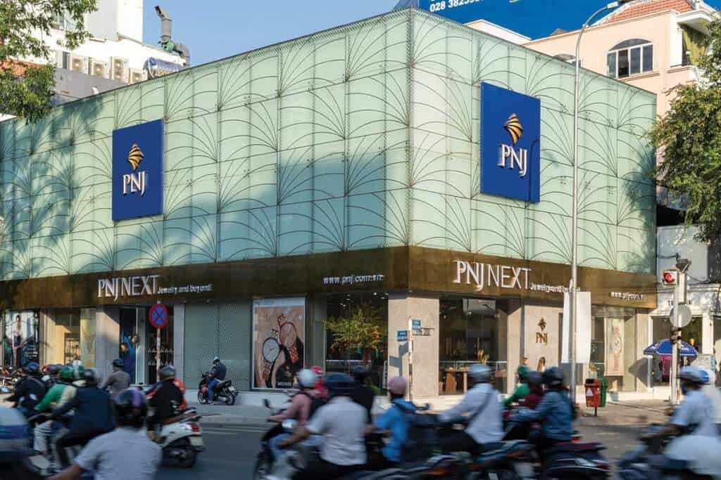- Top 10 Địa Chỉ Mua Nhẫn Cưới "Đẹp Mê Hồn" Dành Cho Các Cặp Đôi Ở HCM - Top 10 Địa Chỉ Mua Nhẫn Cưới "Đẹp Mê Hồn" Dành Cho Các Cặp Đôi Ở HCM