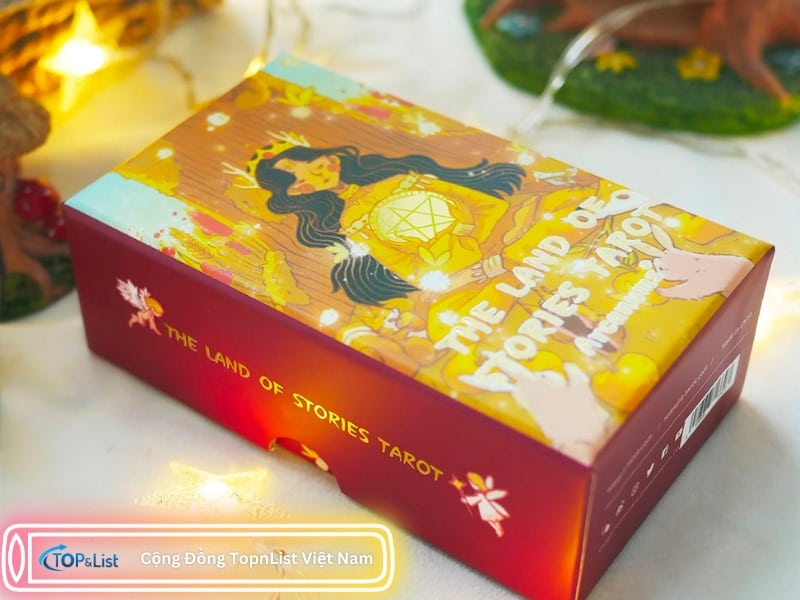 - Land of Stories Tarot: Cánh Cổng Đến Thế Giới Cổ Tích
